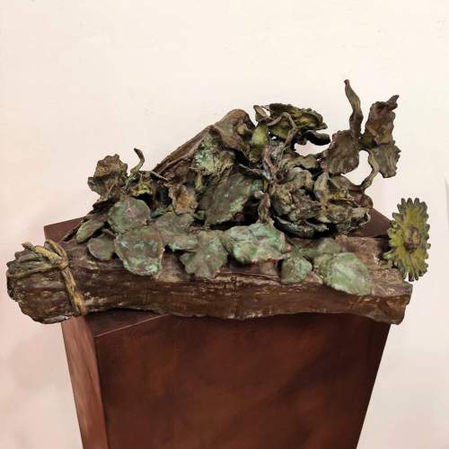 Angelo Rinaldi | “Bouquet” | scultura in bronzo a cera persa patinata| h.cm.50x30x25 |  Anno 1986