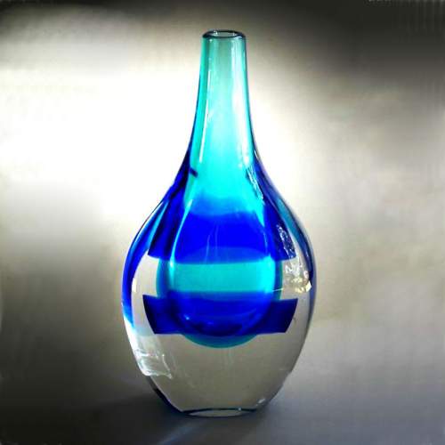    LUCIANO GASPARI per  SALVIATI & C., " Marine " vaso bottiglia in vetro sommerso con fasce orizzontali, h.cm.28, anno 65.